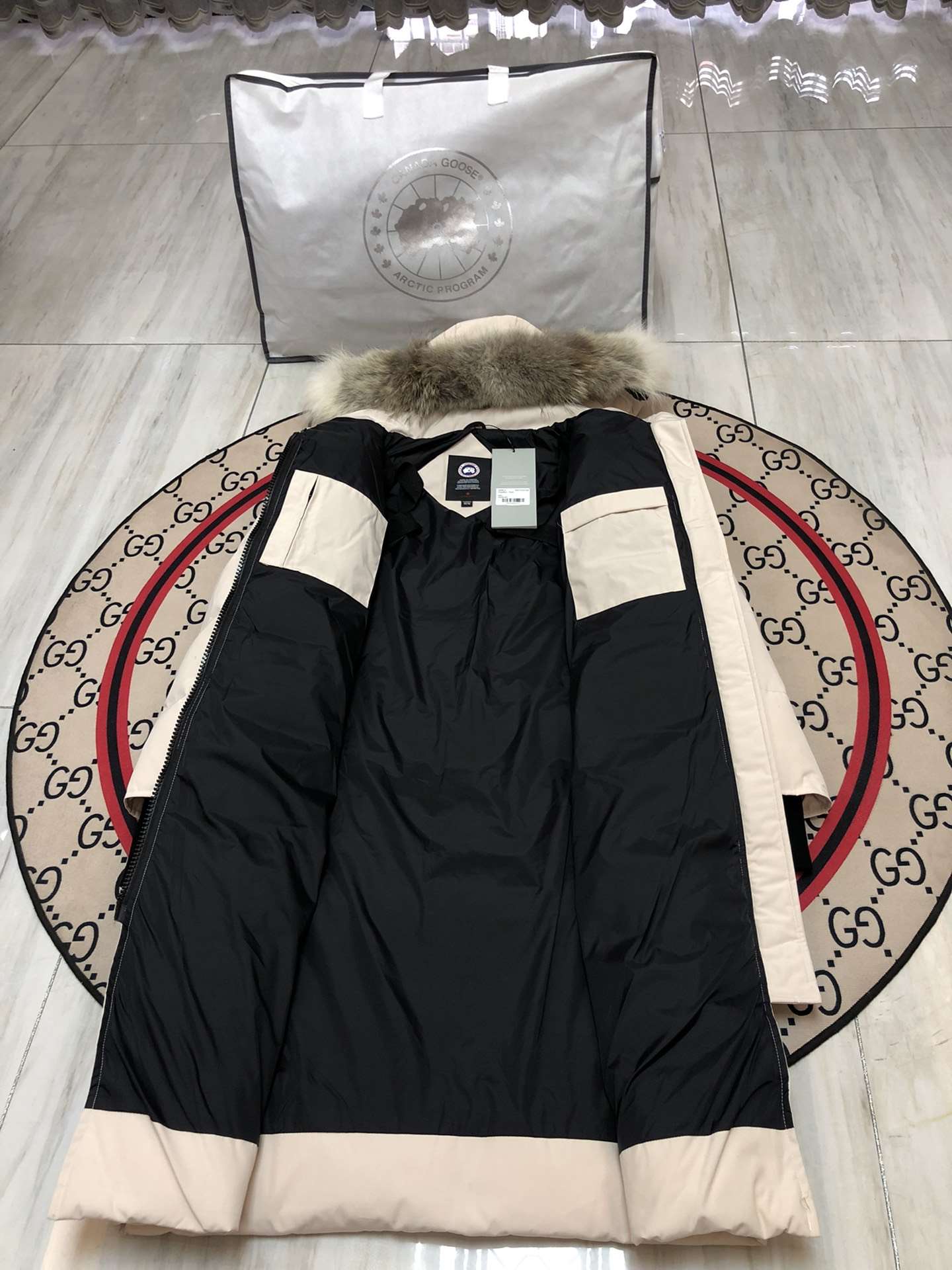 Winter Down Jacket-Canada Goose