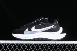 DD1875-011-SACAI VAPORWAFFLE 3.0 WHITE/BLACK-WOMAN:36-39-MAN:40-47.5