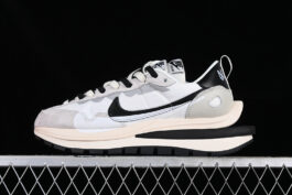 DD1875-101-SACAI VAPORWAFFLE 3.0 WHITE/GREY/BLACK/BROWN-WOMAN:36-39-MAN:40-45