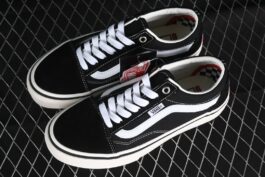 Vans Old Skool Black and White Low-top Casual Retro Skateboard Shoes VN0A5KRXBA2