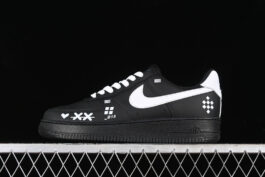 CW2288-018-AIR FORCE 1 07 LOW WHITE/BLACK-WOMAN:36-39-MAN:40-45