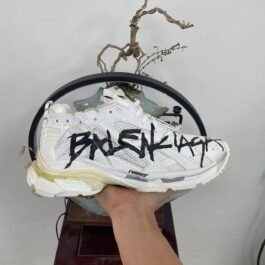 Balenciaga Runner 7.0