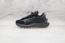 DD1875-001-SACAI X VAPORWAFFLE BLACK GUM BLACK/OFF-NOIR/OFF-NOIR-WOMAN:36-39-MAN:40-46
