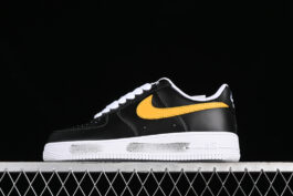 AQ3692-003-PEACEMINUSONE AIR FORCE 1 07 PARA-NOISE FRIENDS FAMILY WHITE/BLACK/YELLOW39-45
