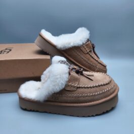 UGG wool one-piece Little East Evil 8260 chestnut lace-up thick-soled casual slippers in stock 35-40 sizes