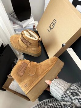 UGG sheep fur integrated snow boots thick soled double Velcro women's boots 0554 Chelsea boots chestnut 35-40