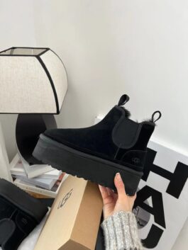 UGG sheep fur integrated snow boots Chelsea thick soled height increasing boots 1134526 women's casual and comfortable thick soled Chelsea fashionable boots star style women's boots black 35-40