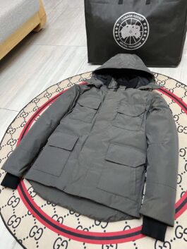 Men's and Women's Canada Goose Down Jackets ¨C Luxury Warmth Redefined E26-Maitland