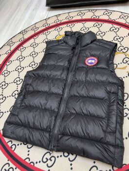 Canada Goose Insulated Down Jackets ¨C Perfect for Extreme Cold Weather Vest Crufton
