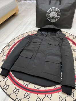 Men's and Women's Canada Goose Down Jackets ¨C Luxury Warmth Redefined E26-Maitland